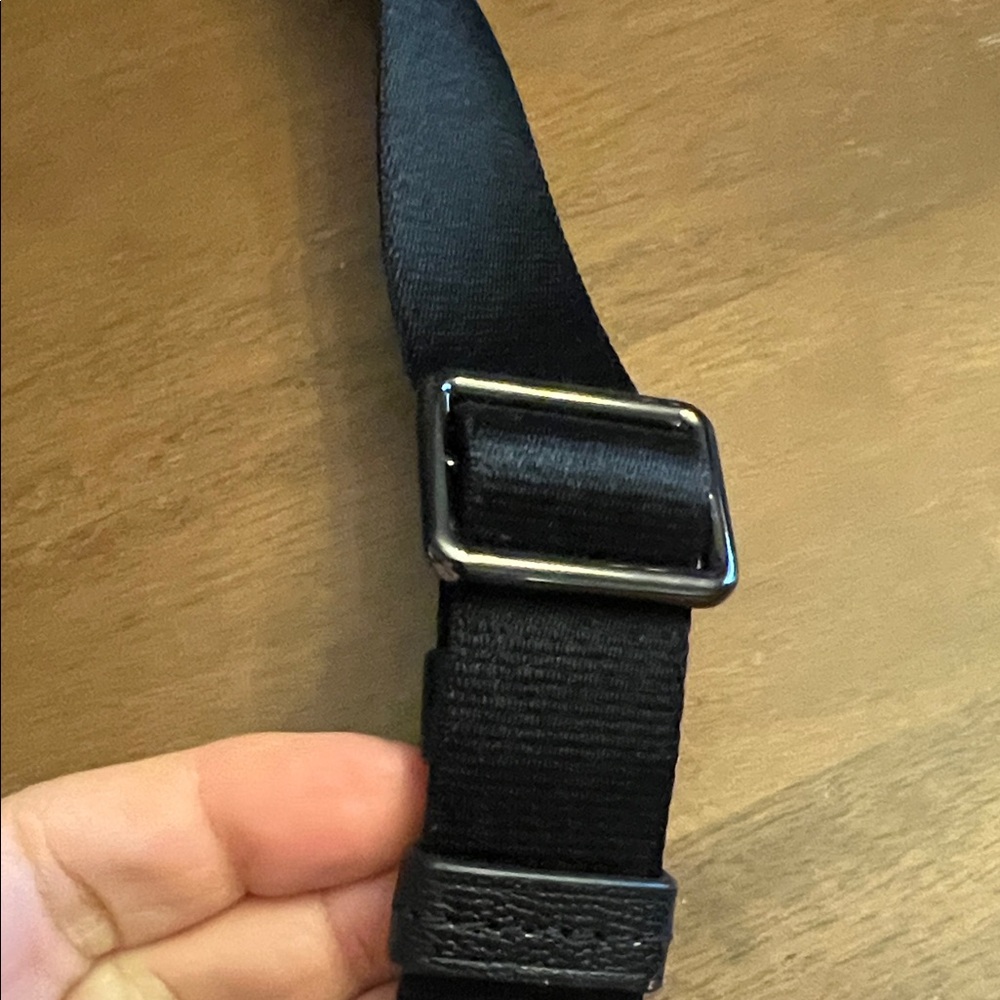 Tumi Black Belt Bag - Picture 6 of 8